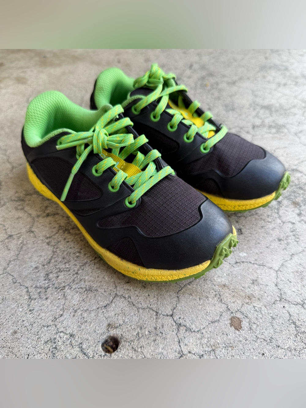 Merrell Boy's Altalight Low Trail Sneaker Black Green Yellow Size 11